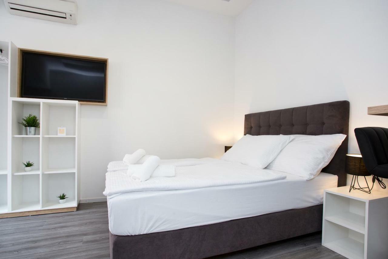 Senzacija Apartments Split Bagian luar foto